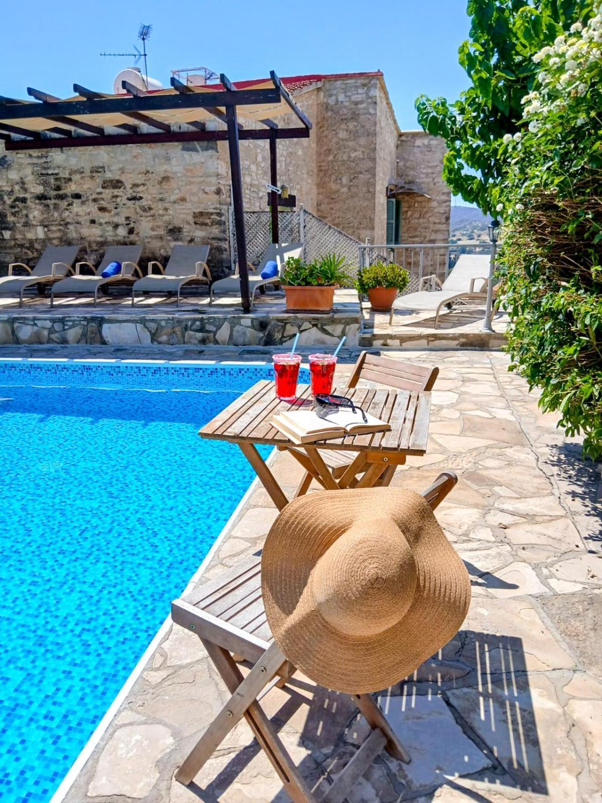 Athena'S Pool Oasis Lejlighed Skarinou Eksteriør billede